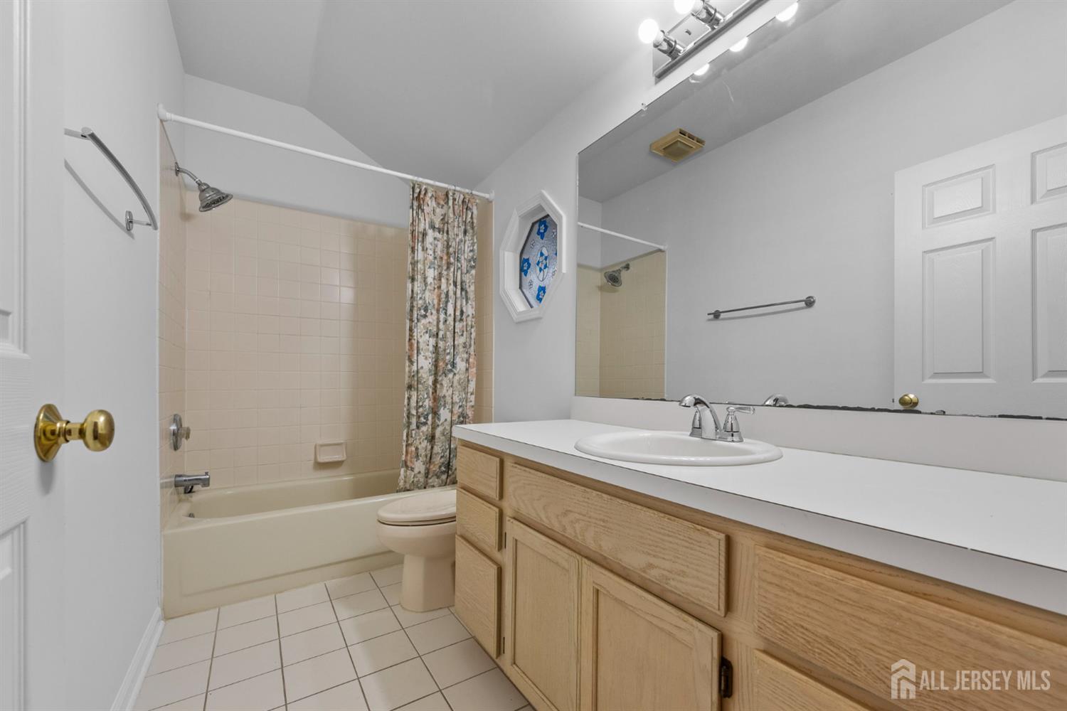 124 Kingsland Circle, South Brunswick, NJ, 08852 image 17