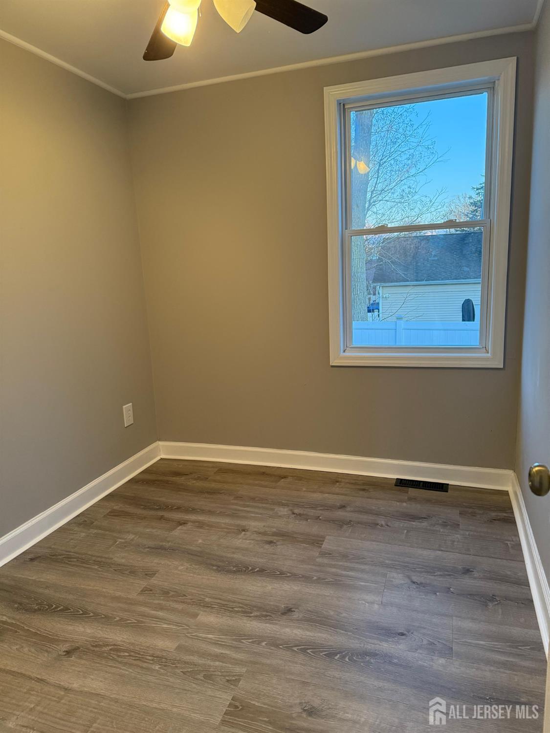 231 Hillcrest Avenue Image 5