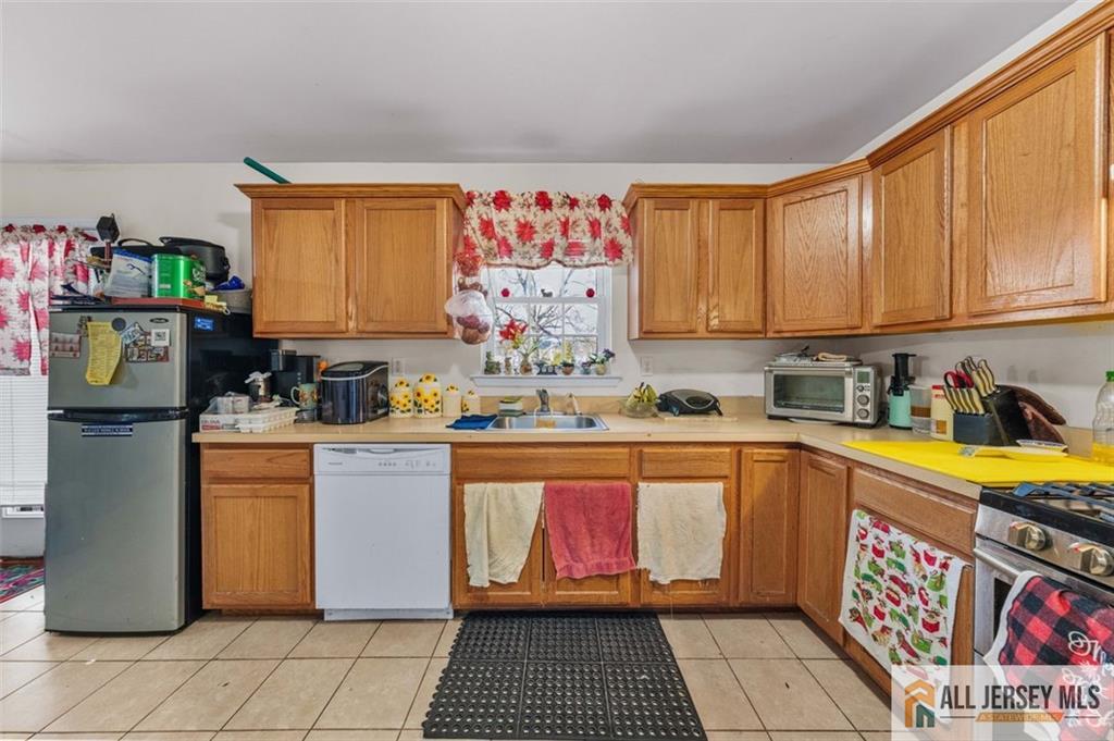 643 Drake Avenue, Middlesex, NJ, 08846 image 13