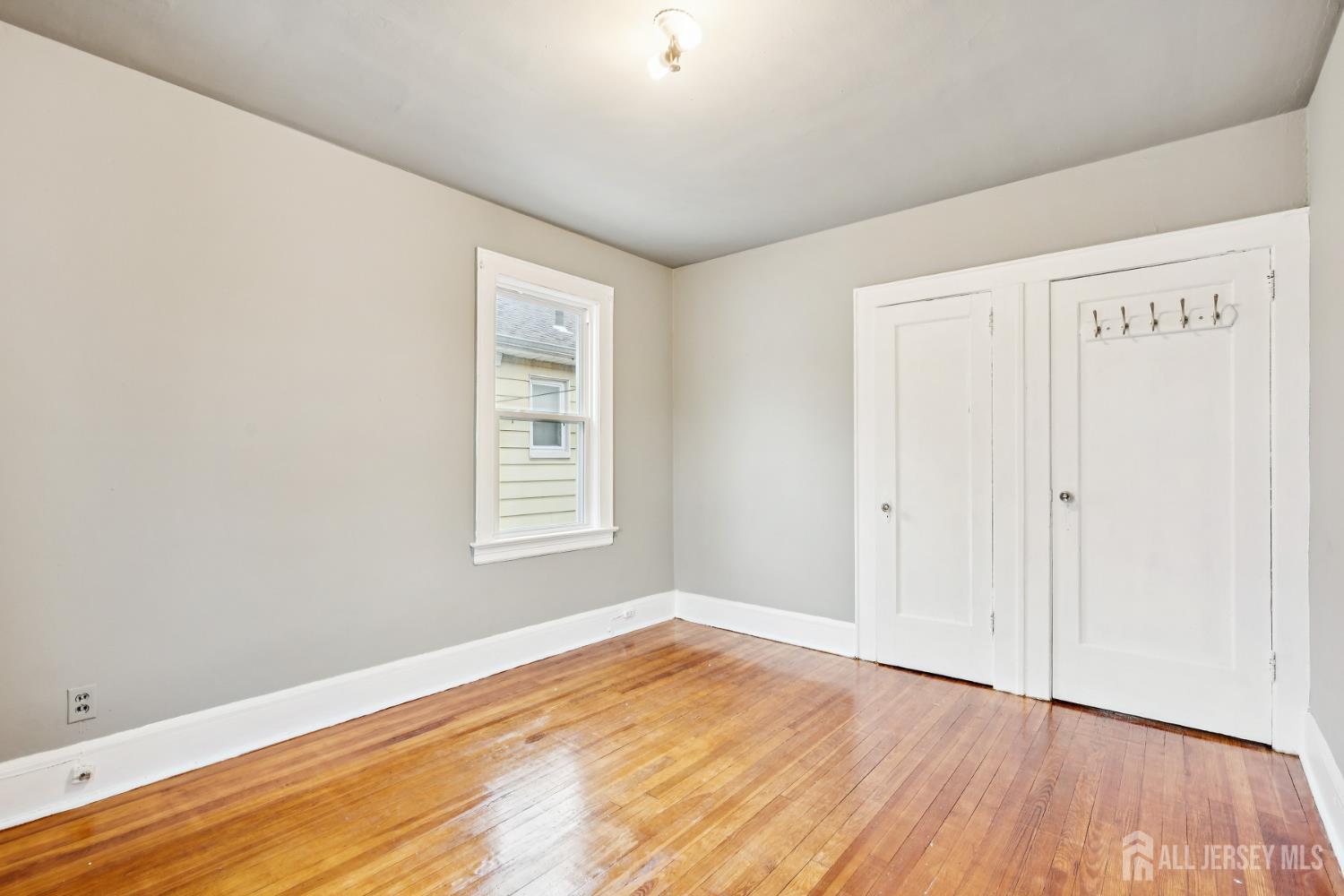 193 Hoffman Boulevard Image 5