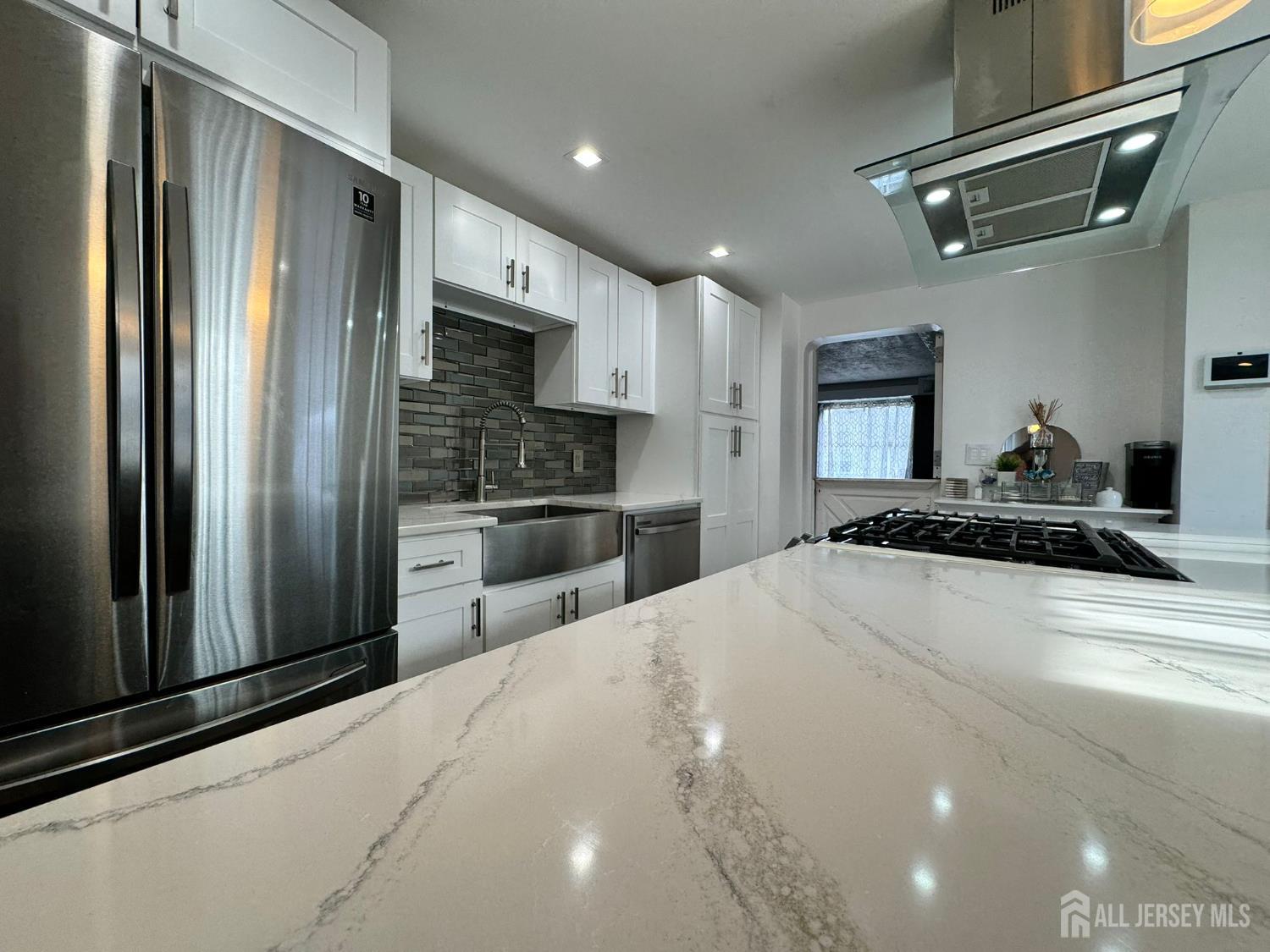 1616 Ford Avenue Image 2