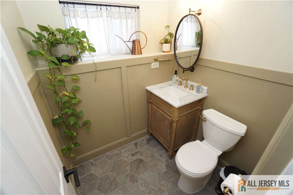 99 Cameo Place, Colonia, NJ, 07067 image 26