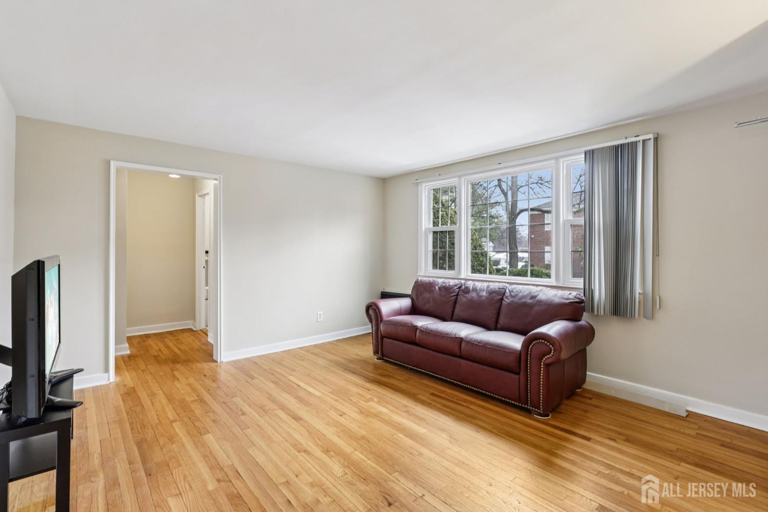 445 Morris Avenue 11D Image 4