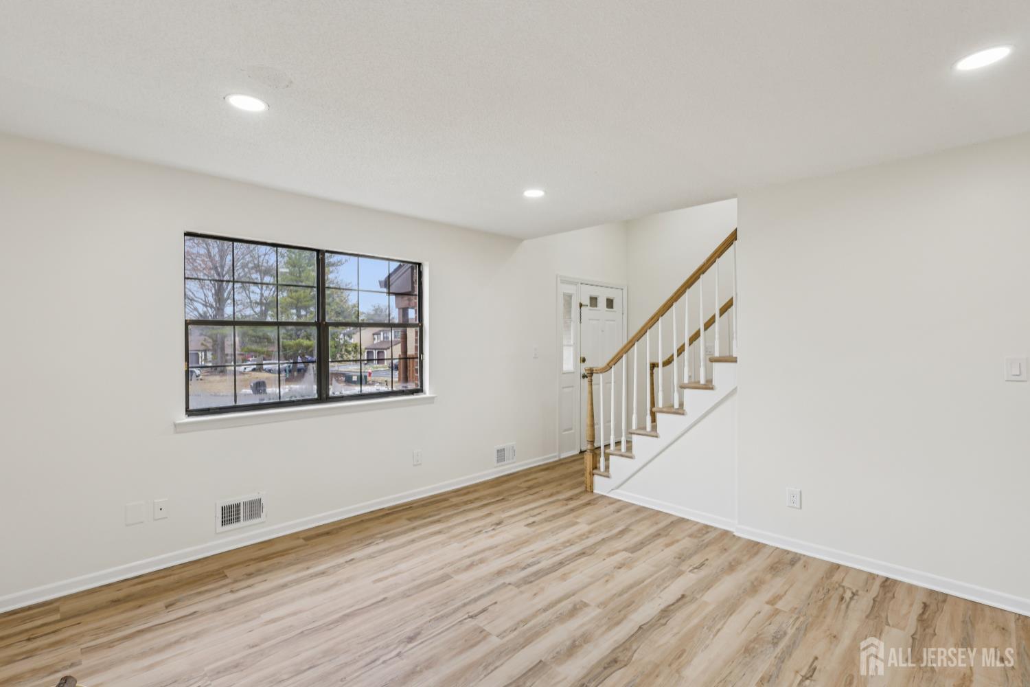 21 Wellington Court Image 4