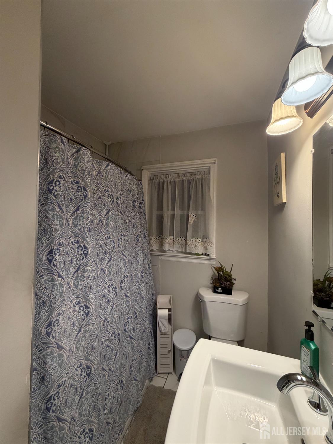 25 SIMPSON Street Image 3