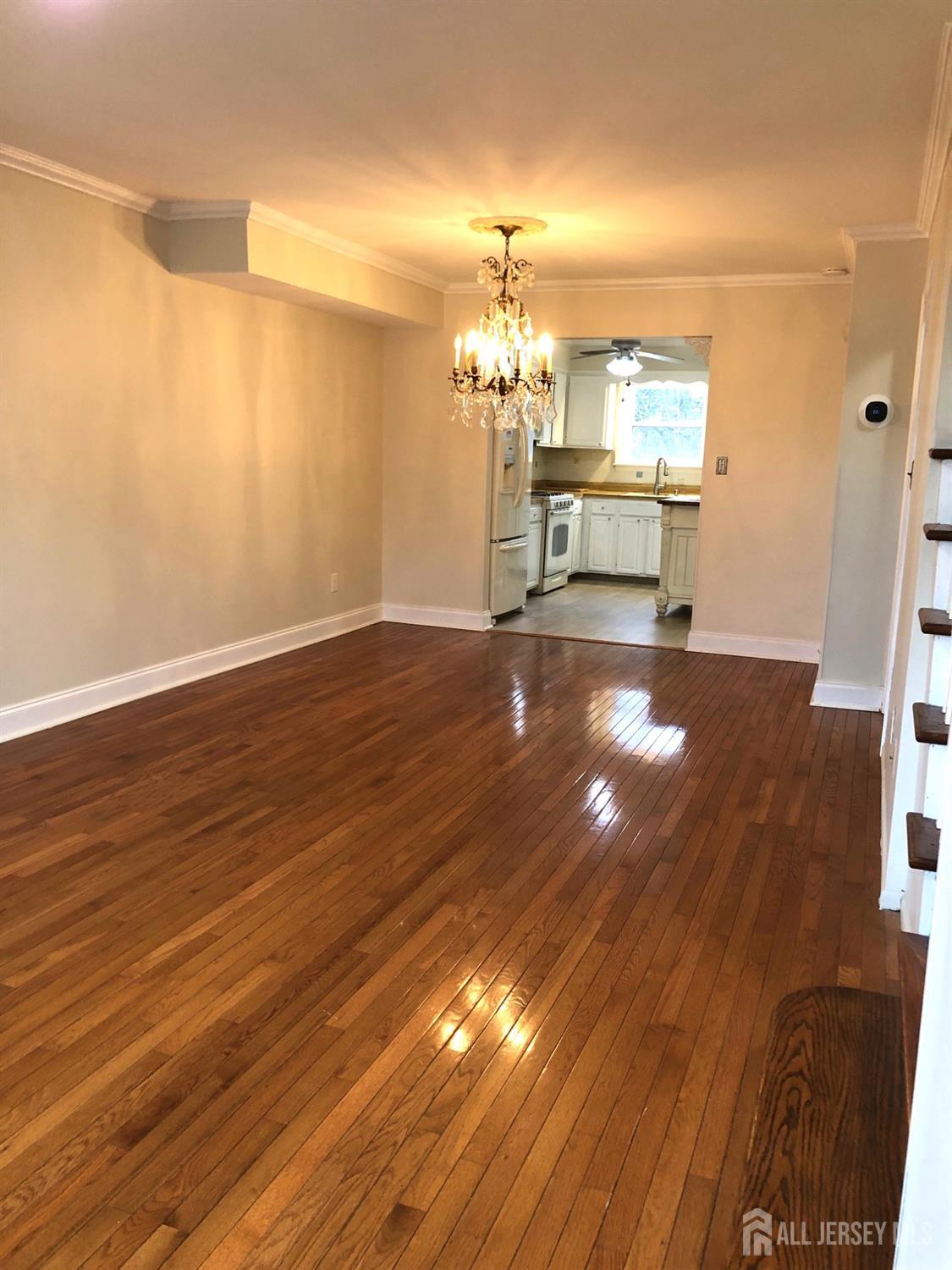 705 Sharon Garden Court Image 5