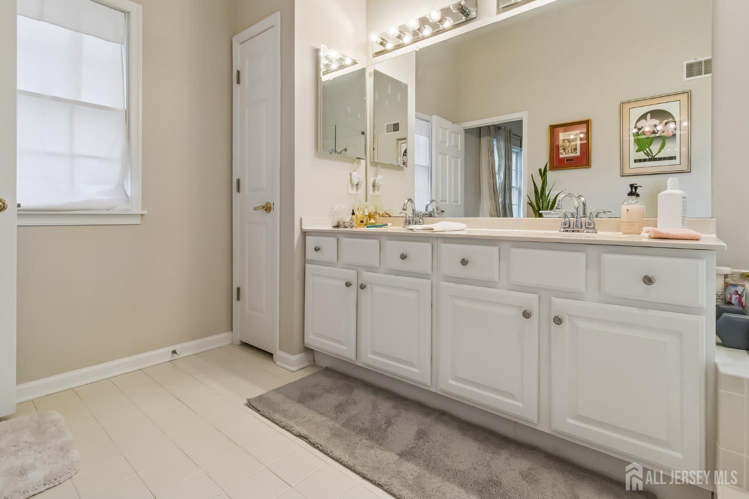 4 Trent Road, Monroe, NJ, 08831 image 29