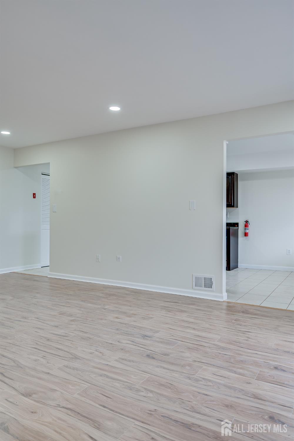 1314 Edison Glen Terrace Image 4