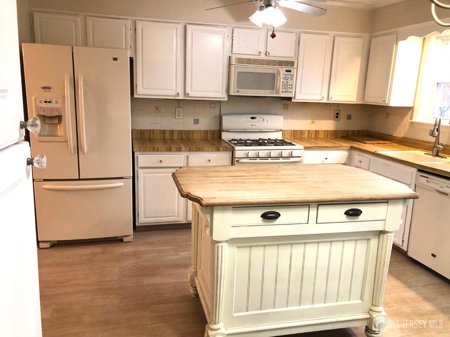 705 Sharon Garden Court, Woodbridge Proper, NJ, 07095 image 7