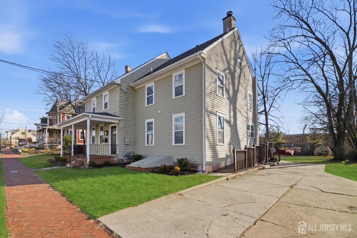 15 W Main Street Image 2