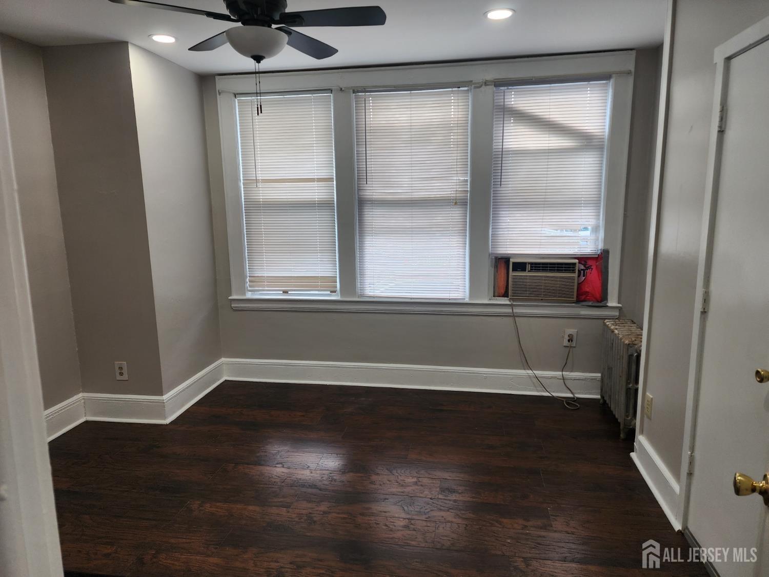 196 W End Avenue, Newark, NJ, 07106 image 8