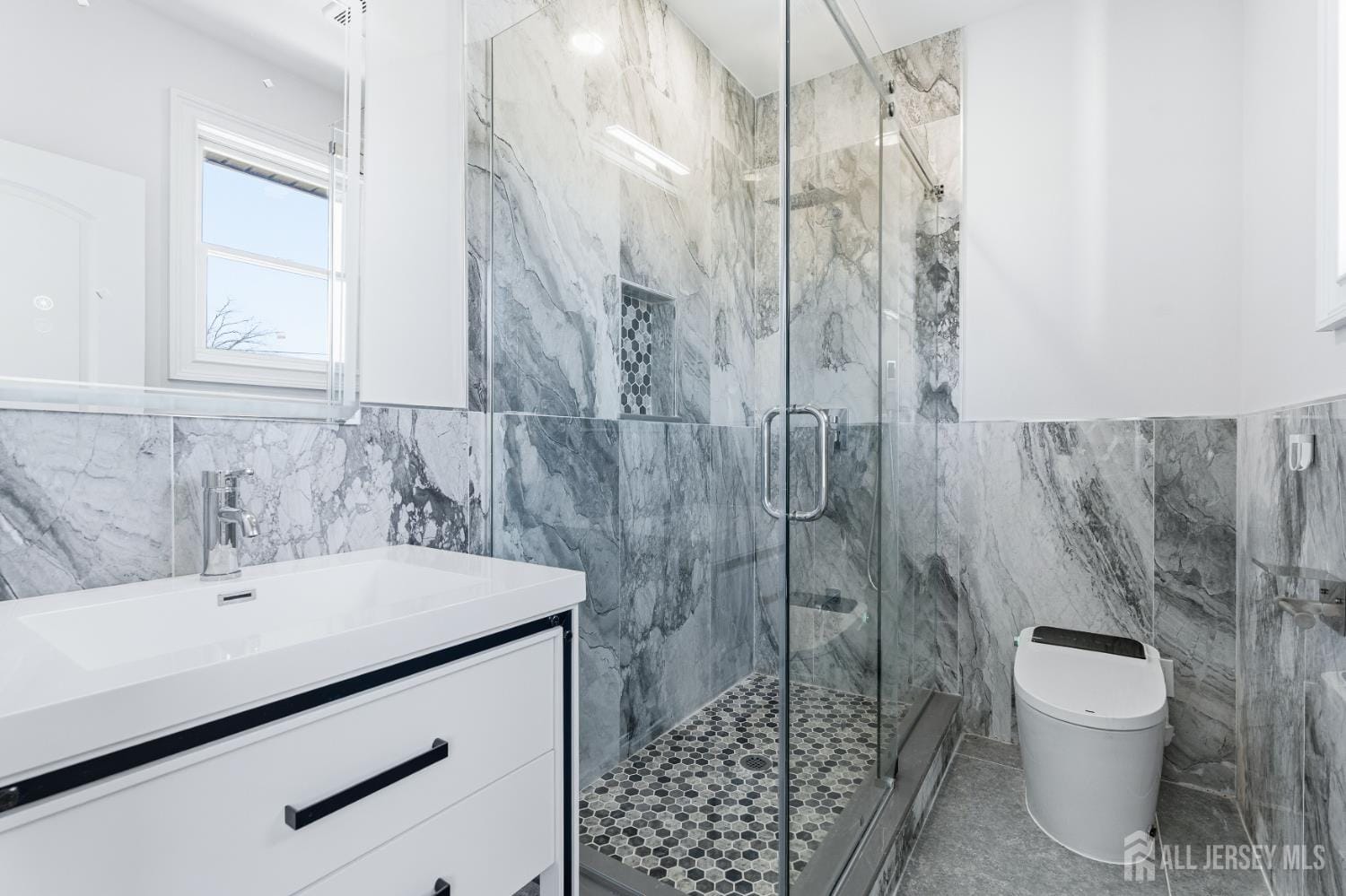 4 Hemlock Drive, Edison, NJ, 08820 image 49