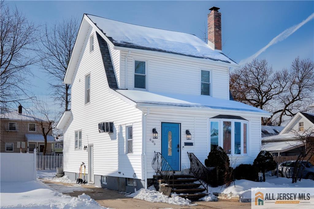 609 Harrison Place Image 1