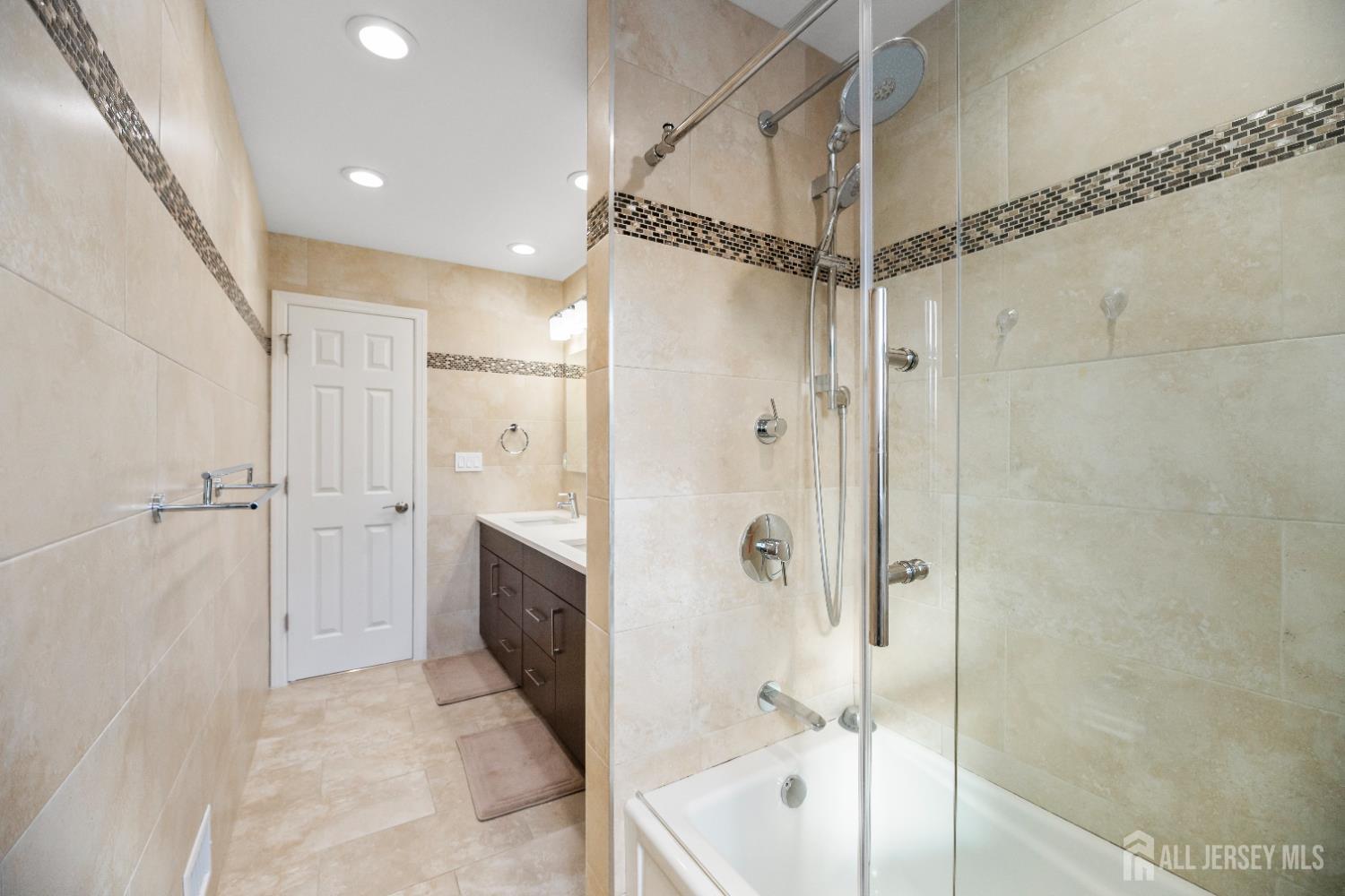 990 Hoover Drive, North Brunswick, NJ, 08902 image 29