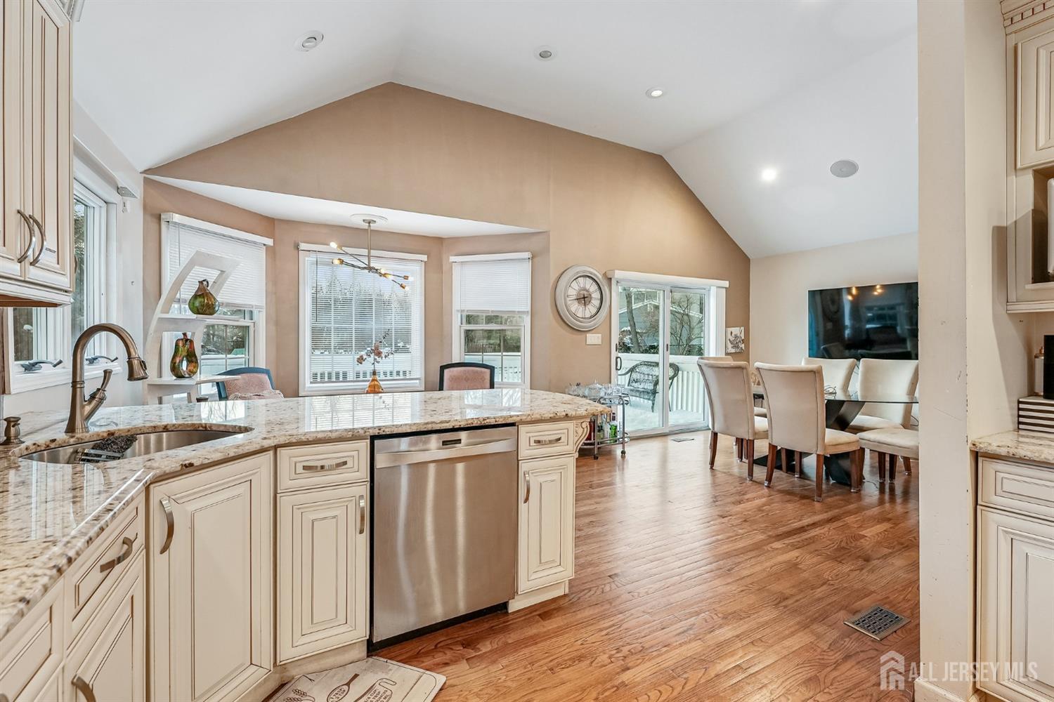 42 Colburn Road, East Brunswick, NJ, 08816 image 6