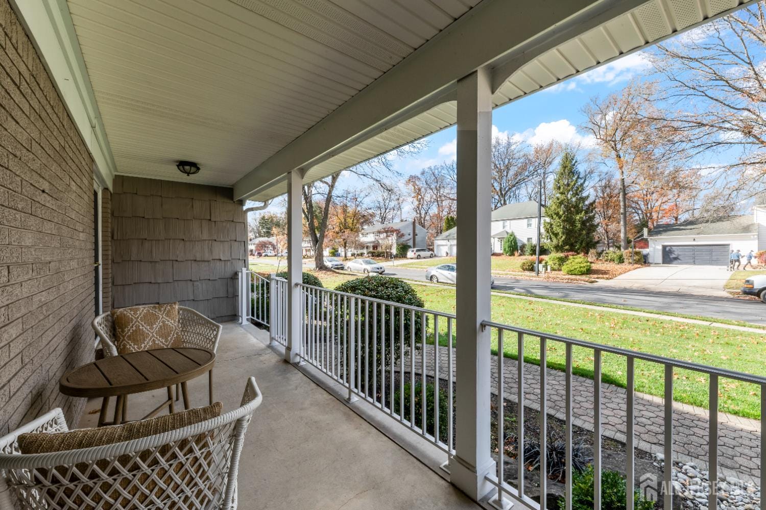 990 Hoover Drive Image 3