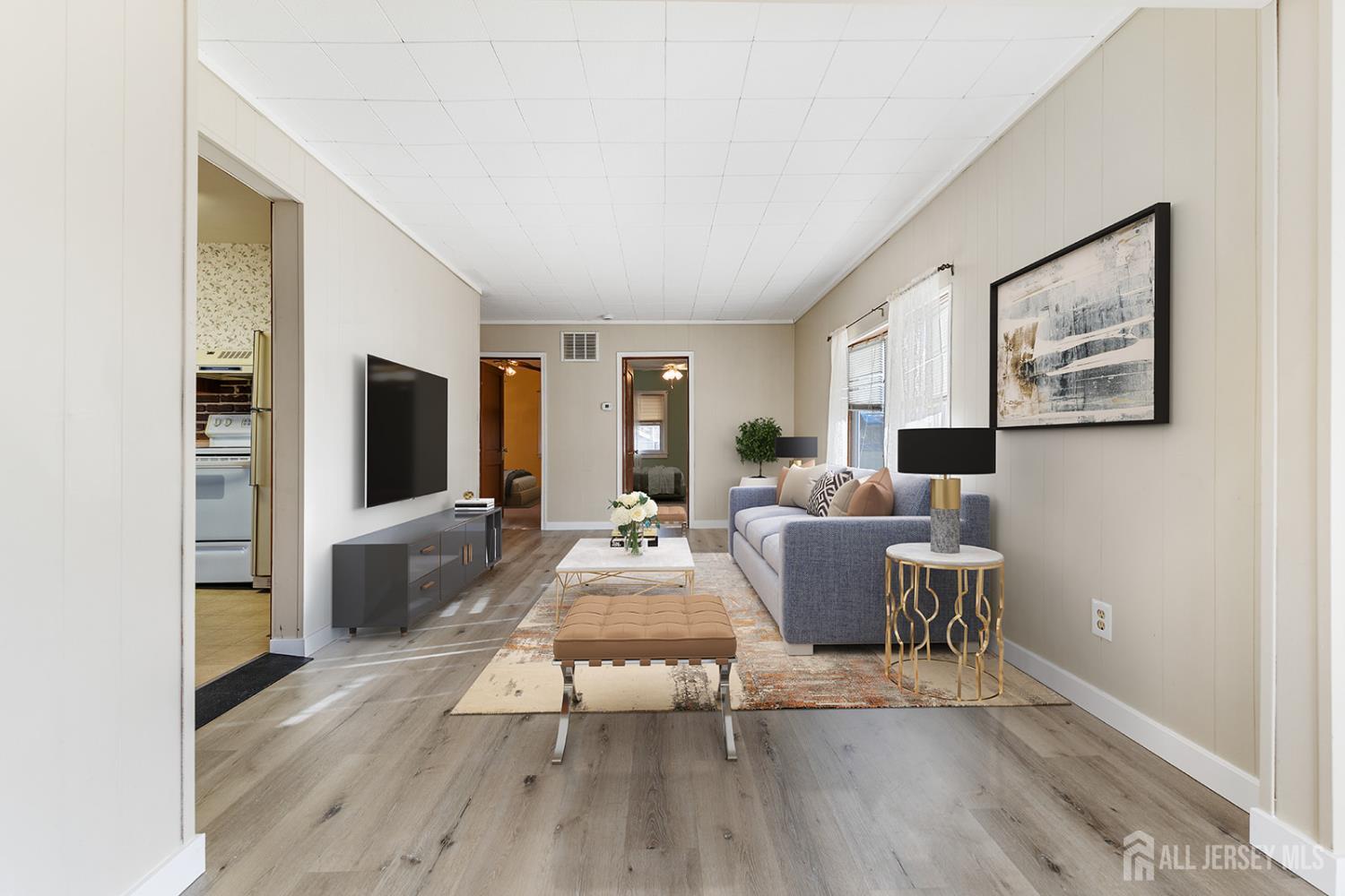 104 Roosevelt Avenue Image 3