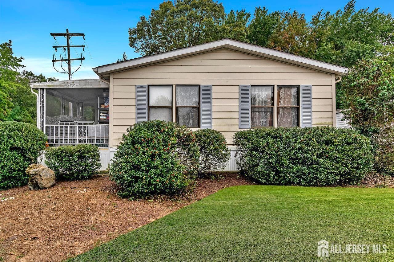 139 Village Drive, Spotswood, NJ, 08884 image 10