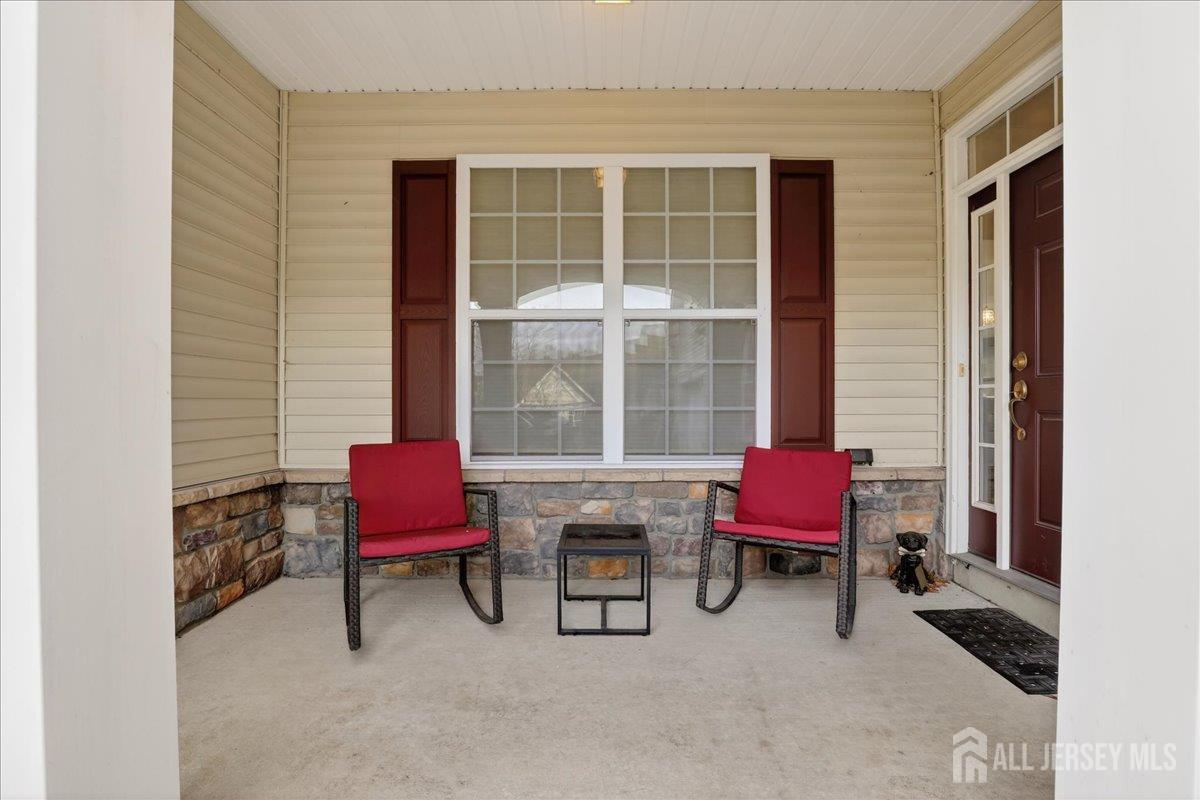 1 Barbour Court Image 3