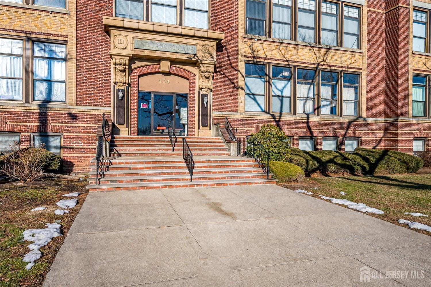 434 Lawrence Street 6 Image 4