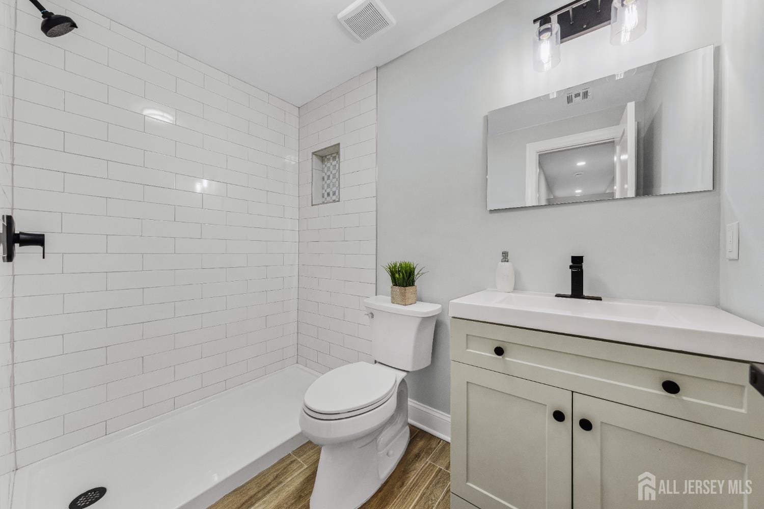 38 S 6th Avenue, Highland Park, NJ, 08904 image 24