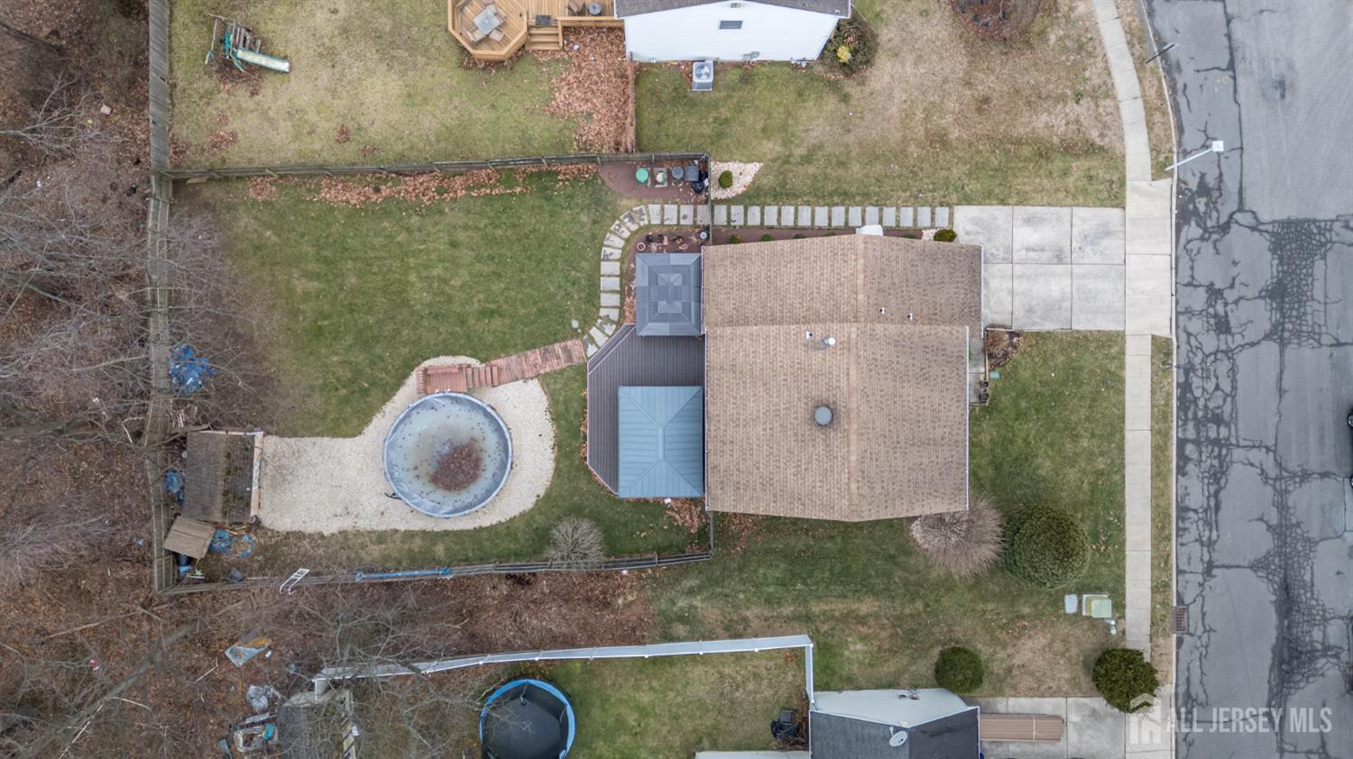 285 Nathan Court, Aberdeen, NJ, 07721 image 38