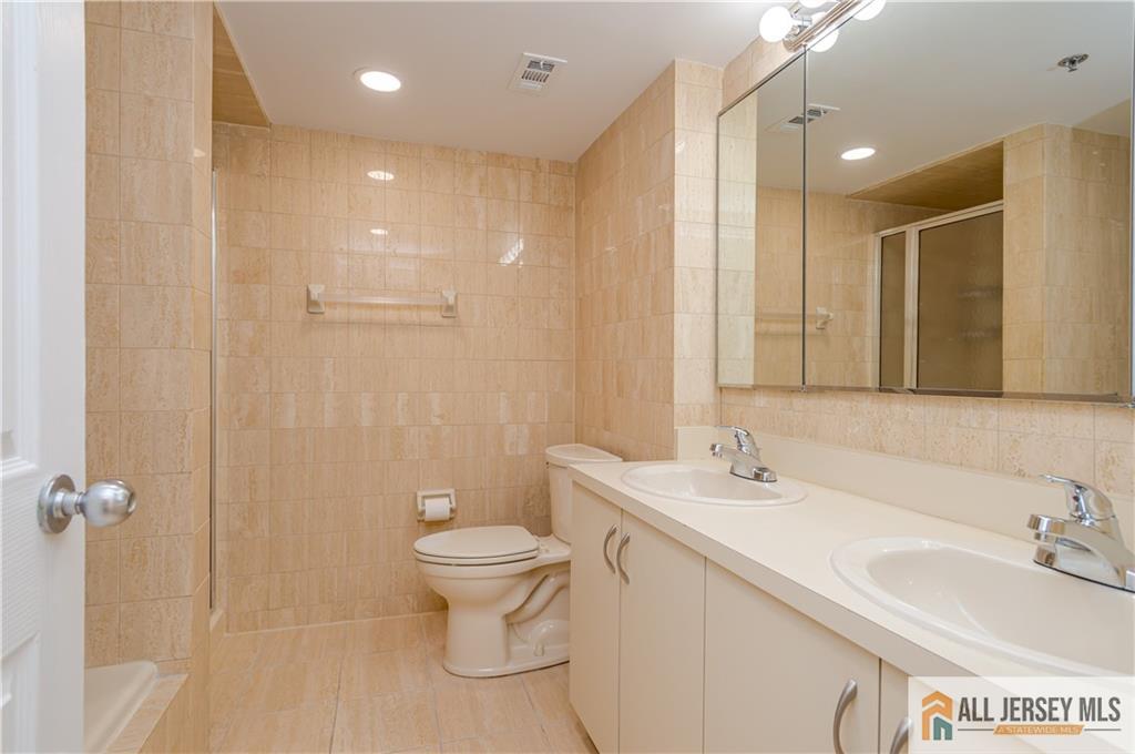 30 S Adelaide Avenue 4K, Highland Park, NJ, 08904 image 14