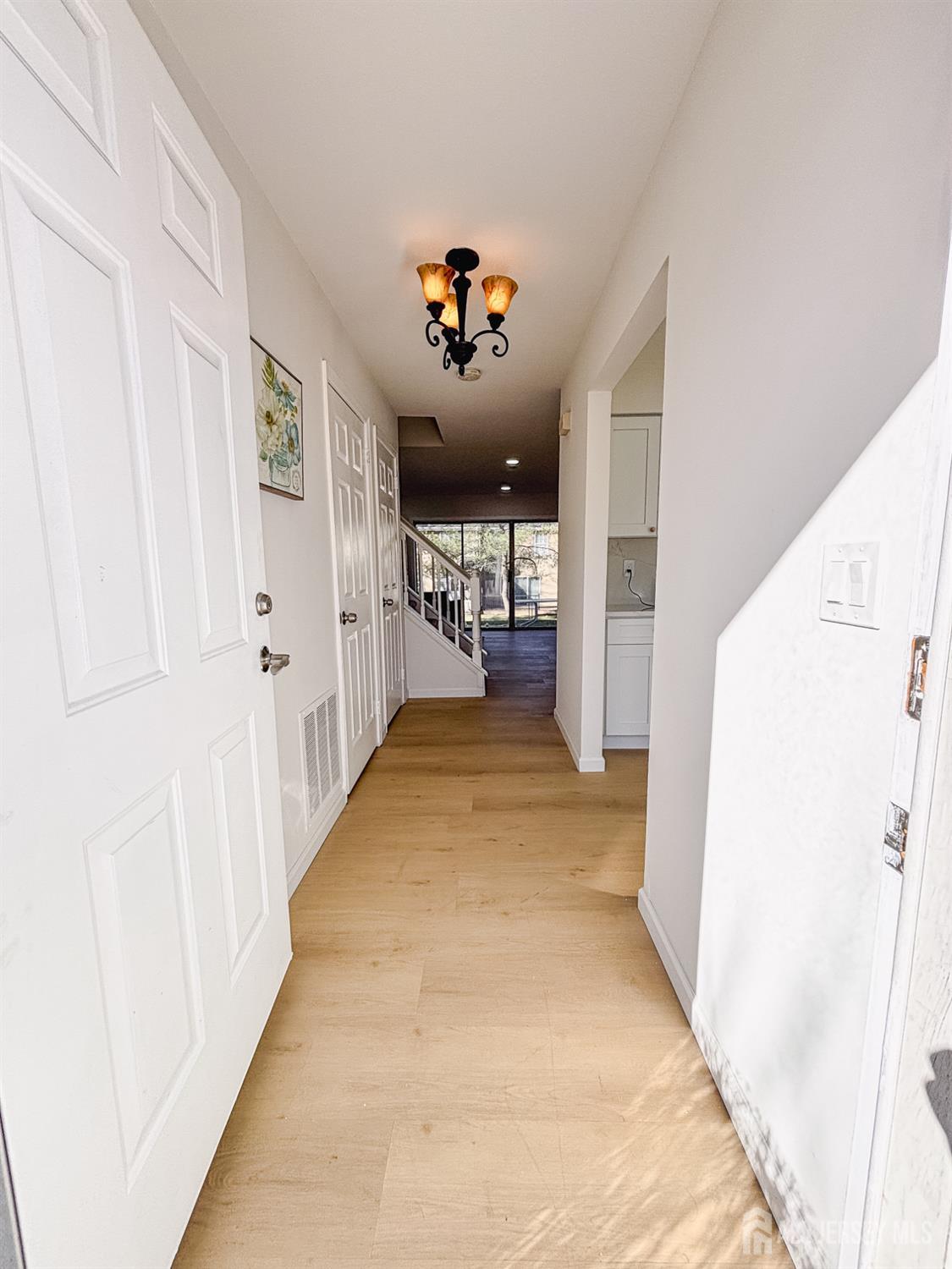 386 INWOOD Court 386 Image 2