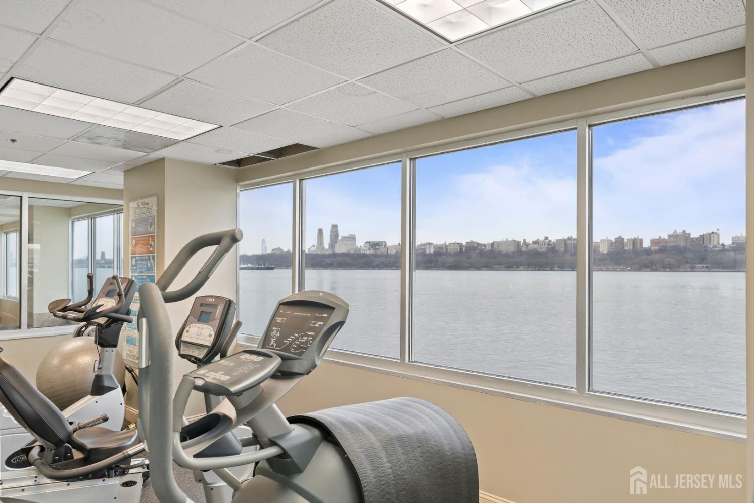 344 The Promenade, Edgewater, NJ, 07020 image 35