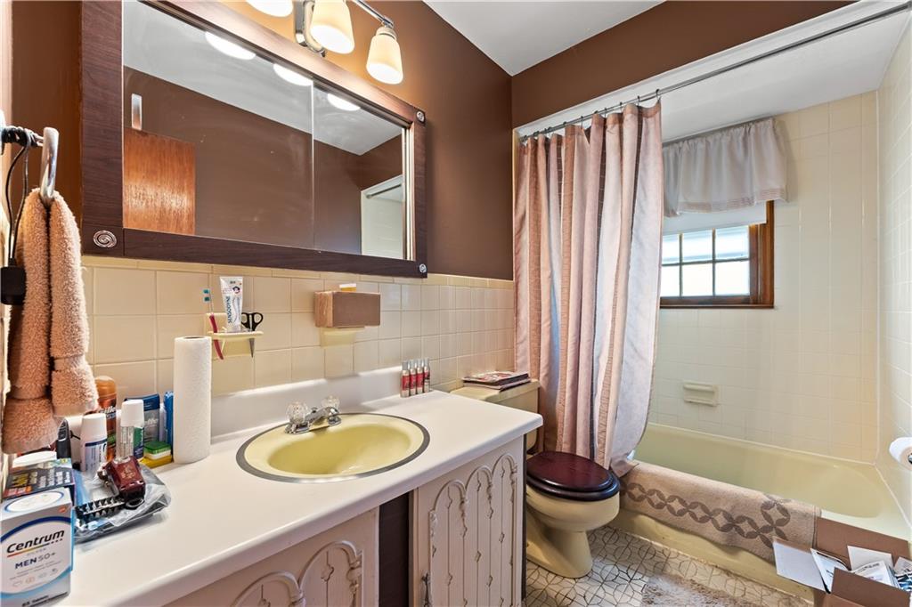 247 Hillcrest Street Image 4