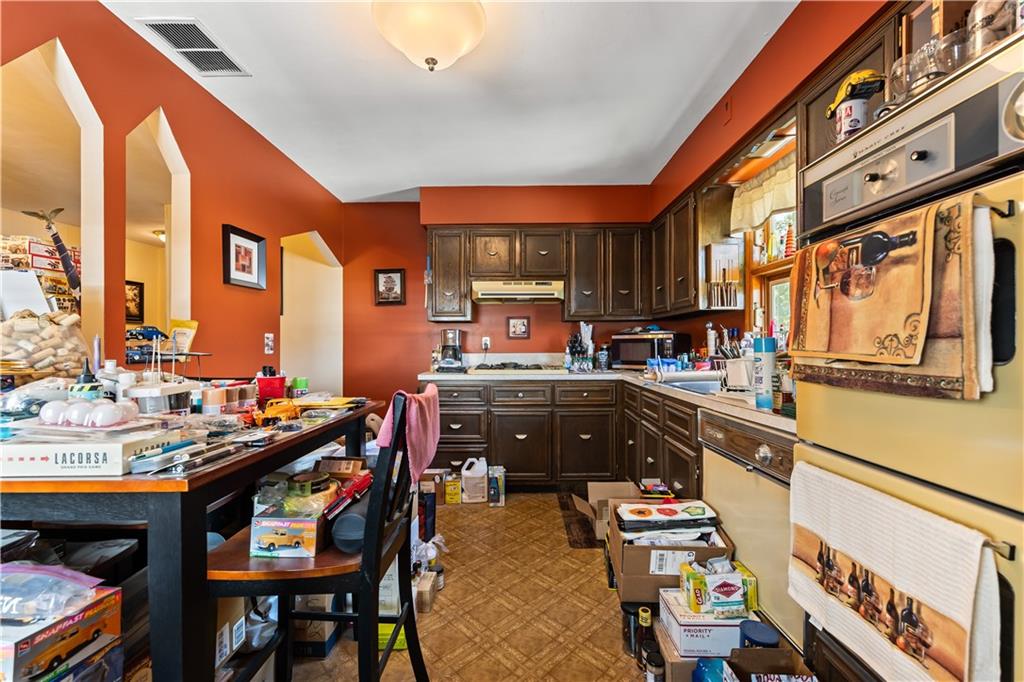 247 Hillcrest Street, Staten  Island, New York, 10312 image 8