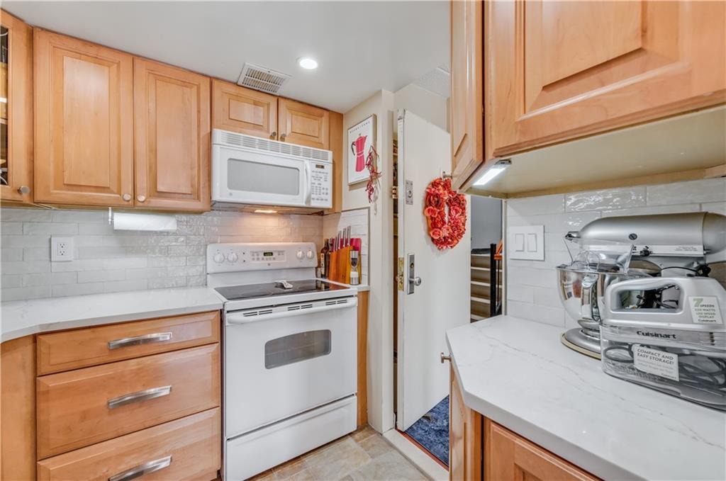 9977 Shore Road 11D, Brooklyn, New York, 11209 image 10