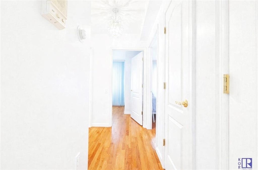 3105 Emmons Avenue 1A Image 4