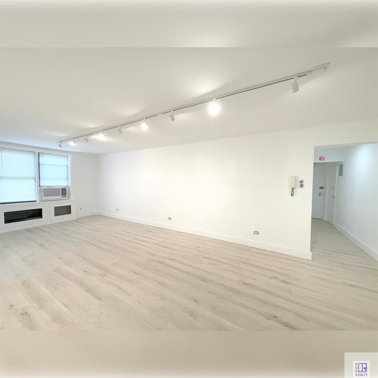 3178 Nostrand Avenue 1M, Brooklyn, New York, 11229 image 11