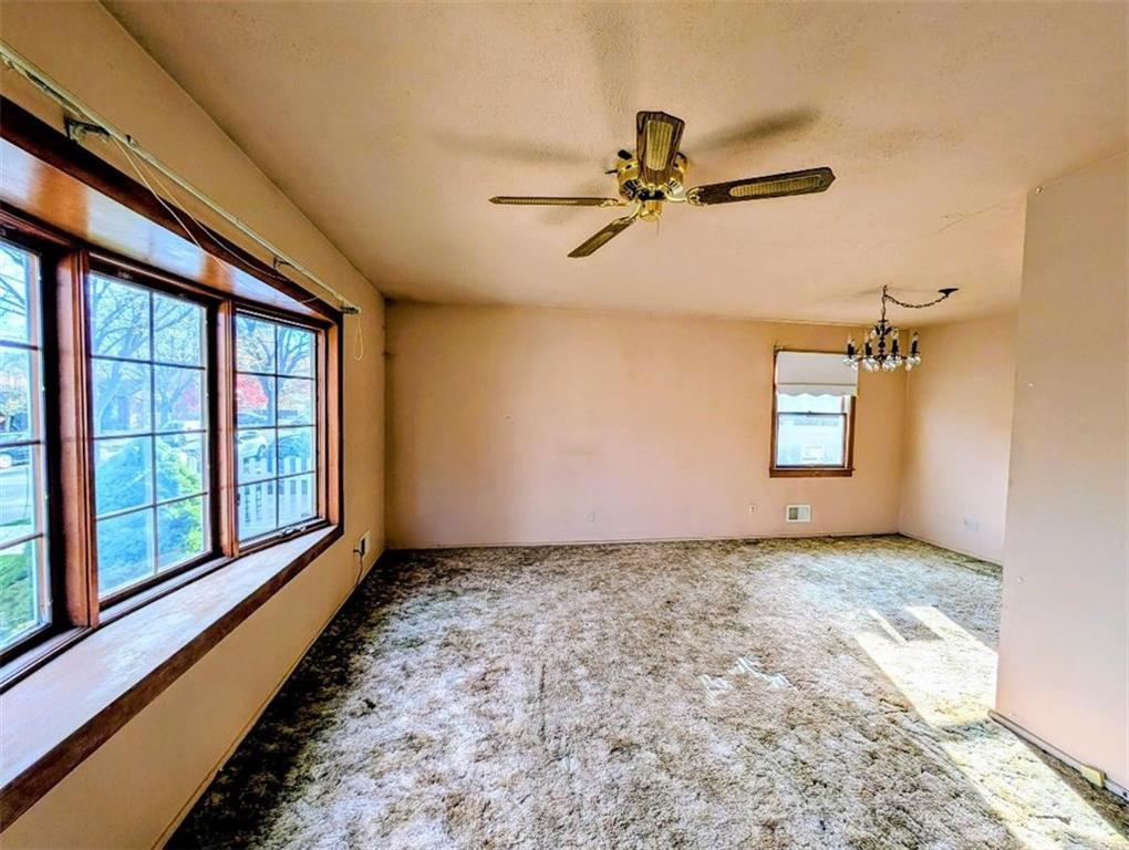 76 Peter Avenue Image 3