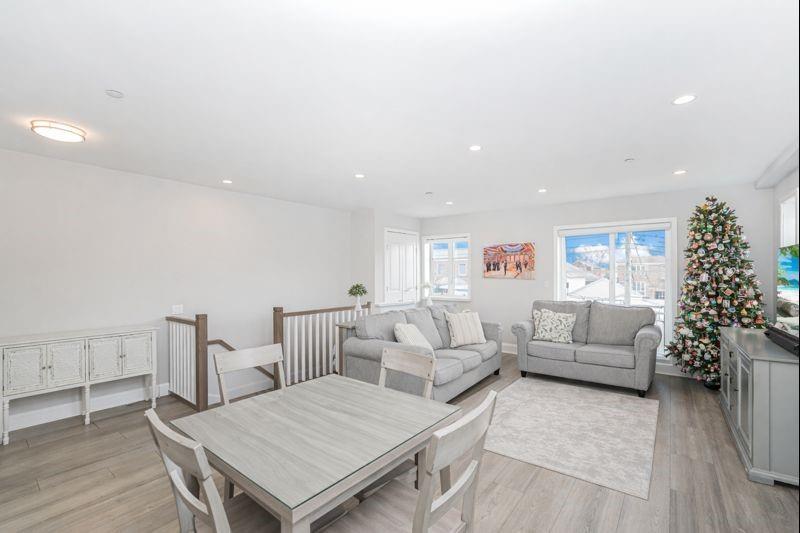 210 Bay 7th Street 3D Image 3