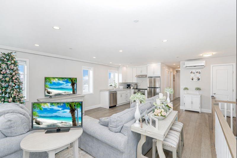 210 Bay 7th Street 3D Image 4