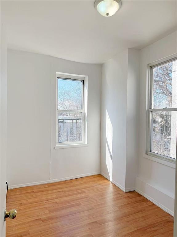 652 73rd Street Image 5