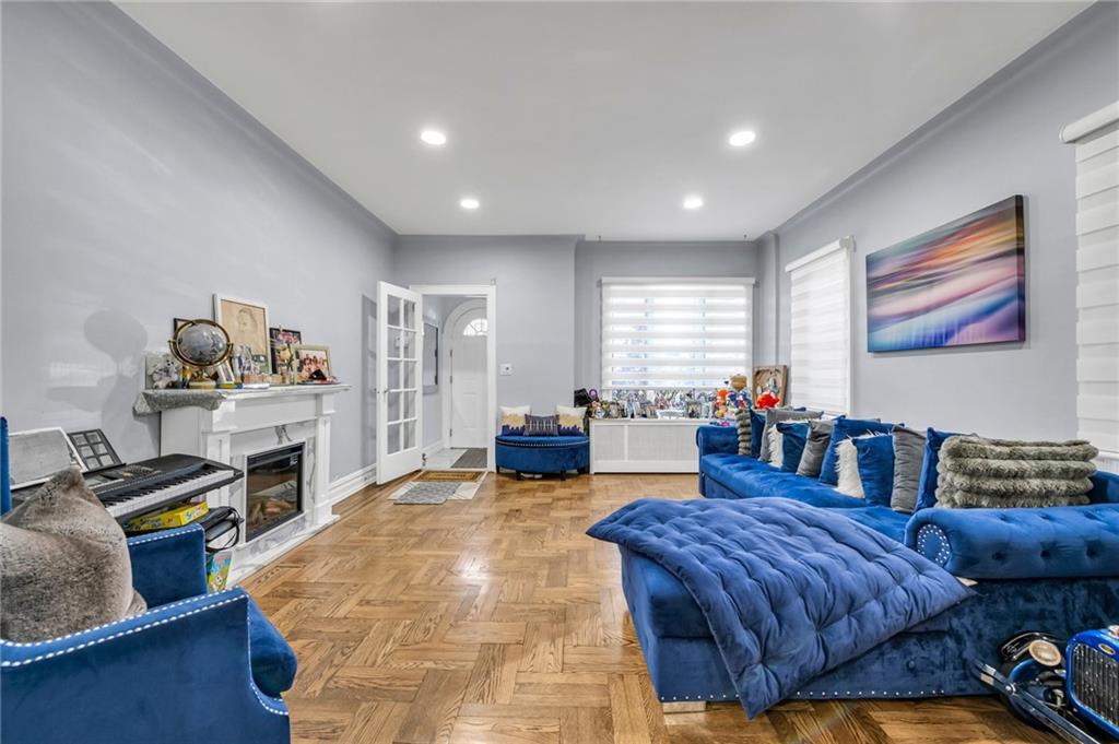 2066 East 38th Street Image 3