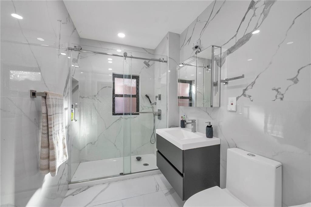 2066 East 38th Street, Brooklyn, New York, 11234 image 10