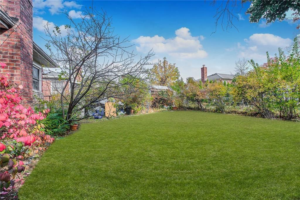 99 Park Hill Circle, Staten  Island, New York, 10304 image 34