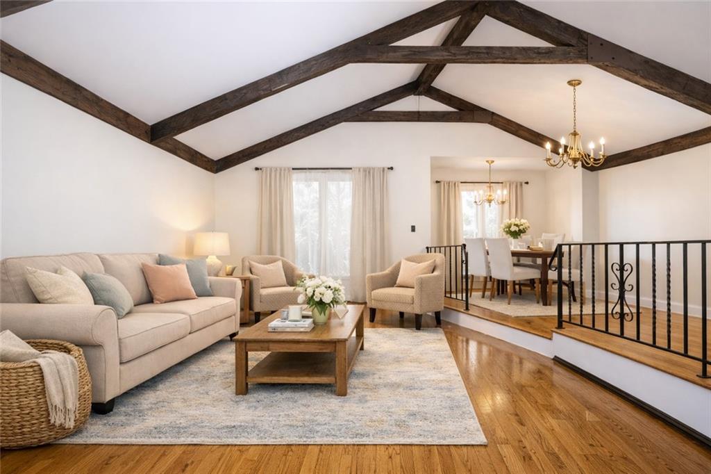 987 Hylan Boulevard Image 3