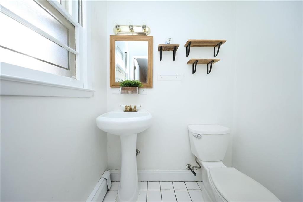 987 Hylan Boulevard, Staten  Island, New York, 10305 image 21