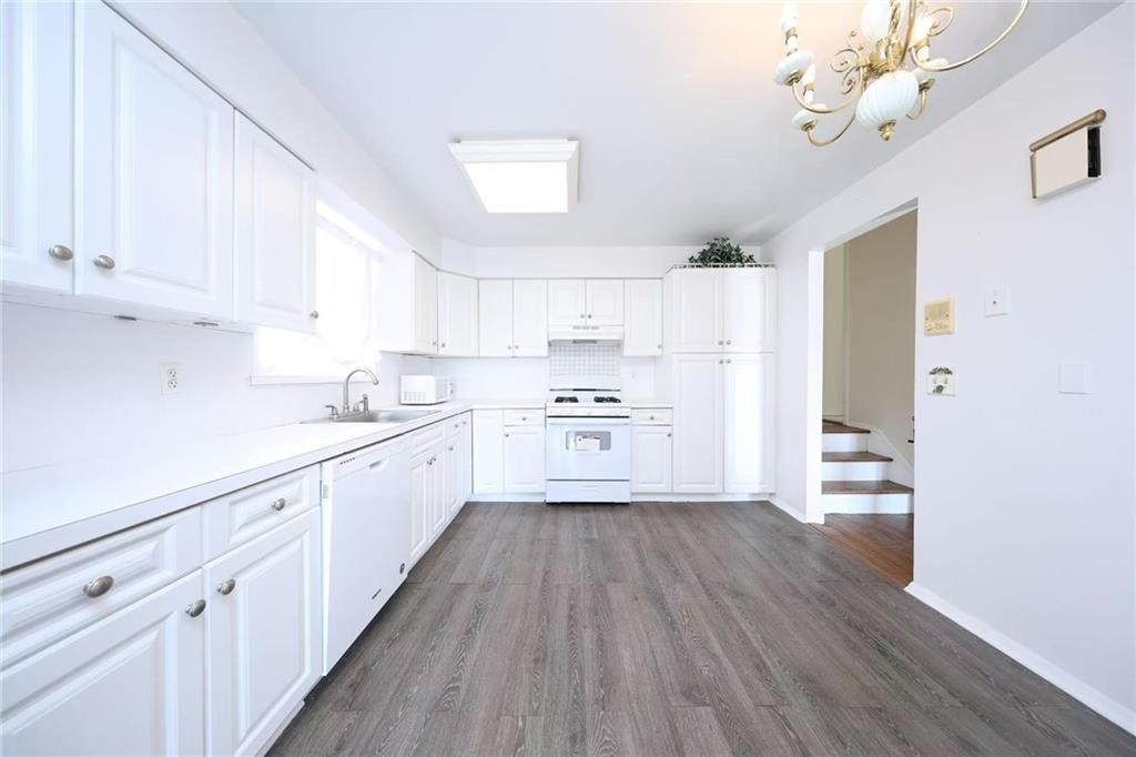 987 Hylan Boulevard, Staten  Island, New York, 10305 image 10