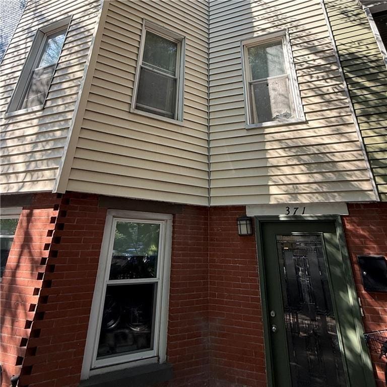 371 16th Street Image 2