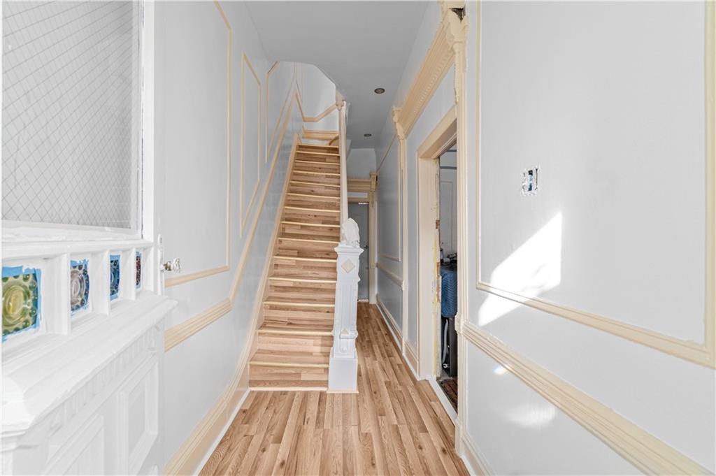 487 Hancock Street Image 5