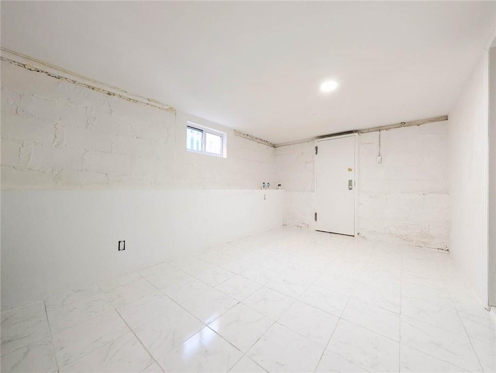 2437 East 15th Street Image 2