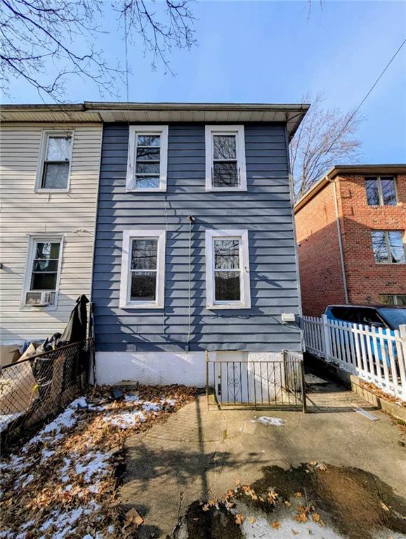 2437 East 15th Street Image 4