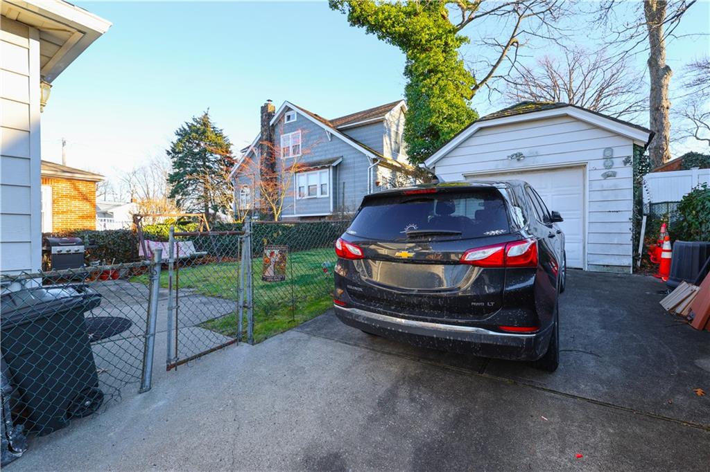 46 Oakdale Street, Staten  Island, New York, 10308 image 24