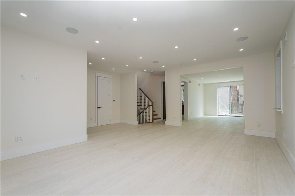 1753 East 21st Street Image 3